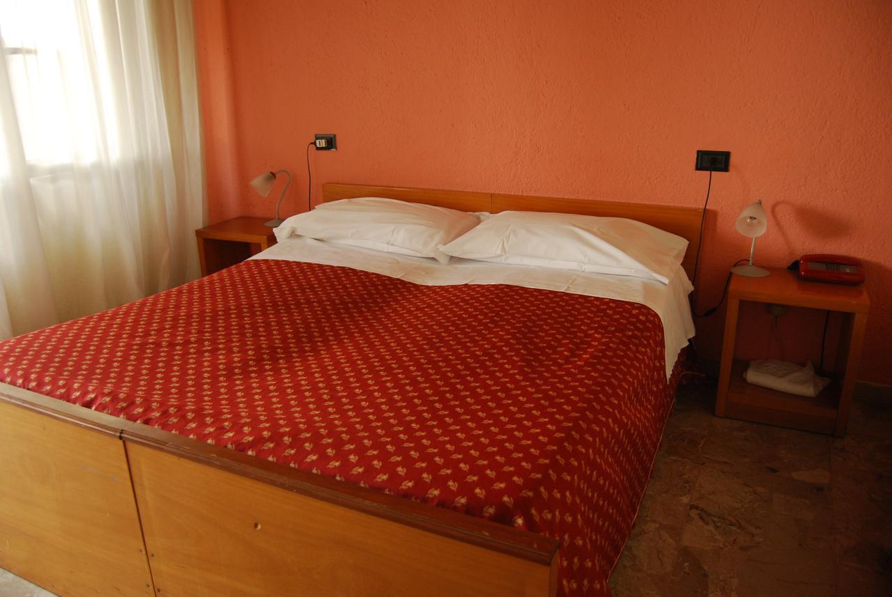 Hotel Cantalodole Маджоне Экстерьер фото